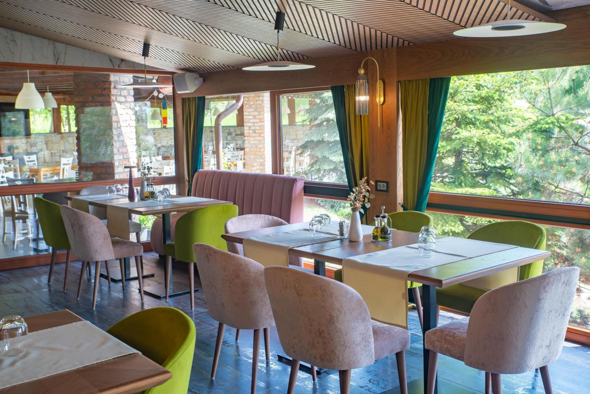 Complex Turistic Creanga Resort & Spa Tirgu Ocna Exterior photo